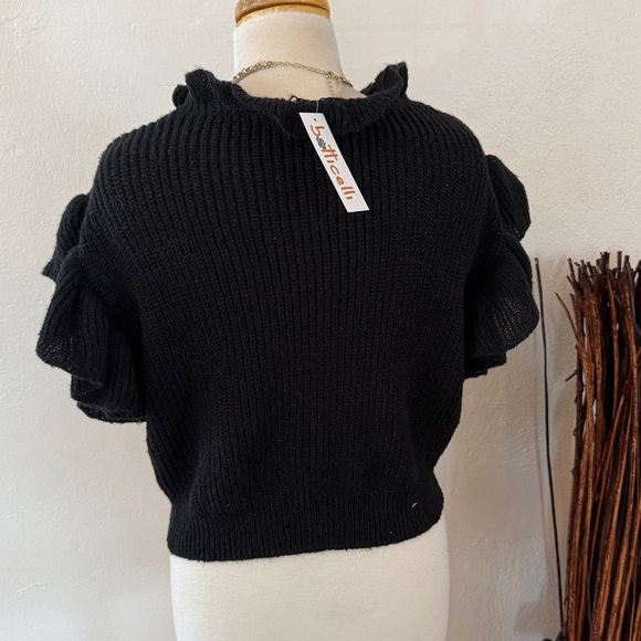 Belinda Sleeve Ruffle Vest Top - Picture 7 of 7